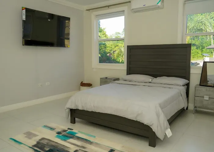 Apartment Breezy Cove In