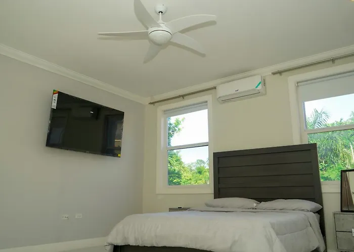 Apartment Breezy Cove In Montego Bay