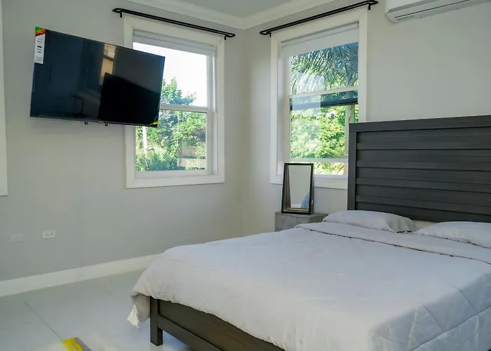 Breezy Cove In Apartment *