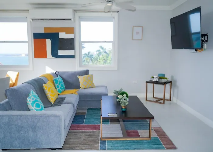 Apartment Breezy Cove In *